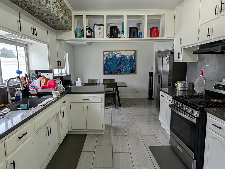 1101 W Vernon Ave #6 — Photo 8