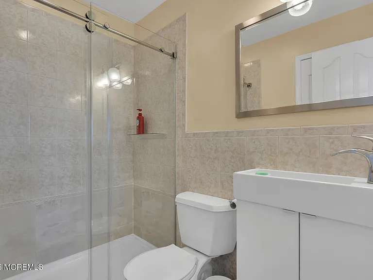 115 N Ocean Ave — Photo 54
