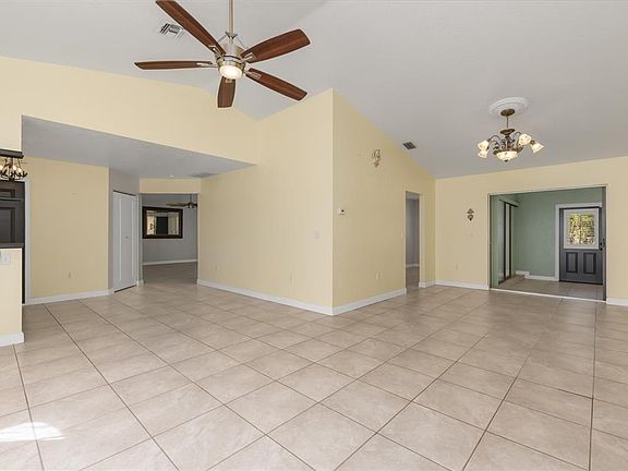5th image of 10033 Stonecrop Ave