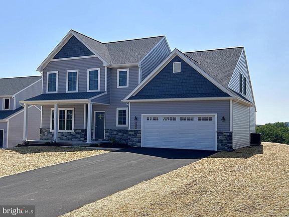 2nd image of 114 Foxglove Dr