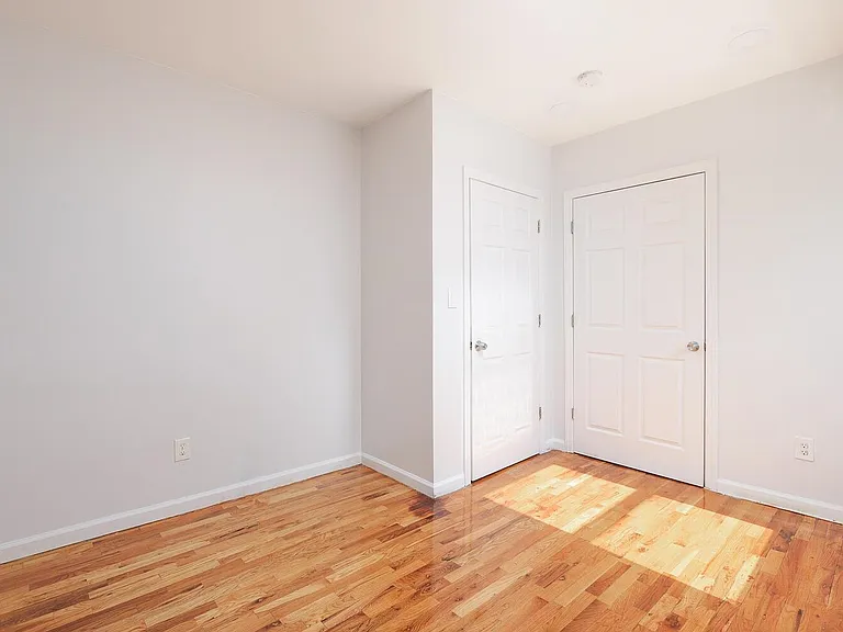 131 Armstrong Ave #1 — Photo 15