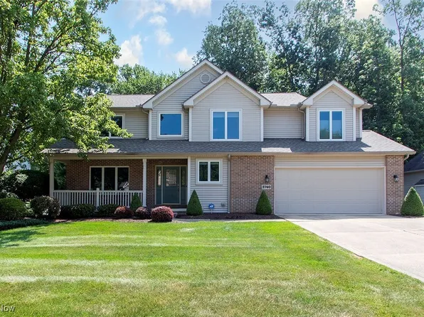 3740 Turnberry Dr, Medina, OH 44256