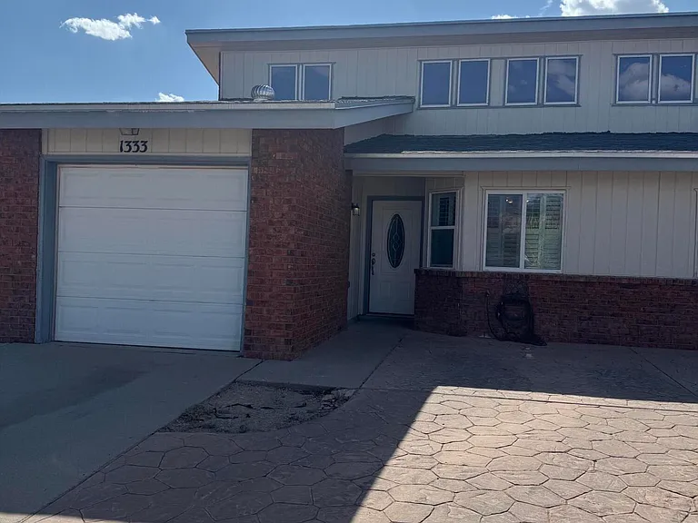 1333 Trudy Elaine Dr — Photo 1