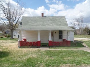 1012 S Lewis St, Bloomfield, IN 47424