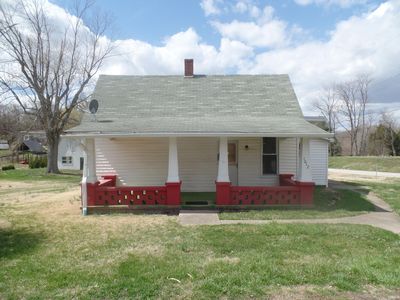 1012 S Lewis St, Bloomfield, IN, 47424