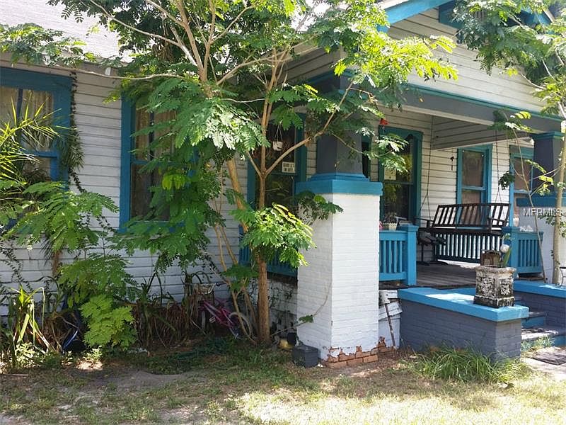 1st image of 906 E Shadowlawn Ave