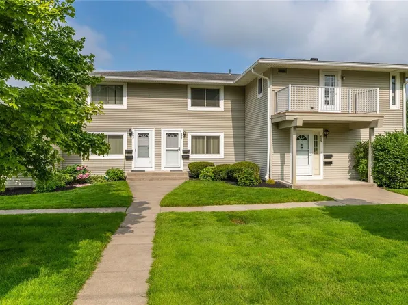 407 Eastbrooke Ln, Rochester, NY 14618