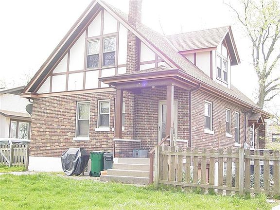 4th image of 3060 Glenmore Ave