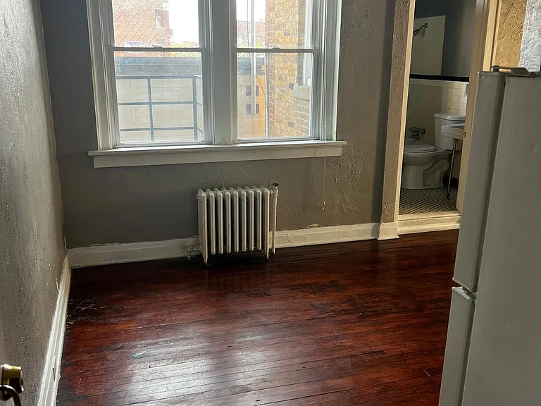 2722 Vine St #6 — Photo 12