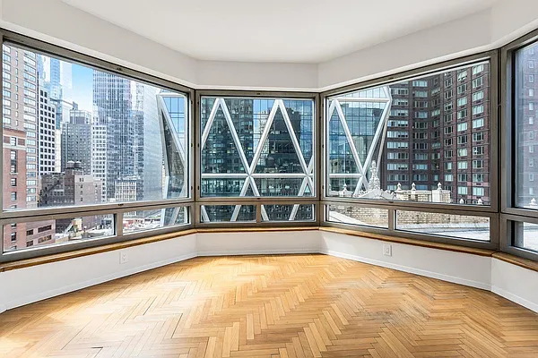 Rented by RELO REDAC INC. | media 10