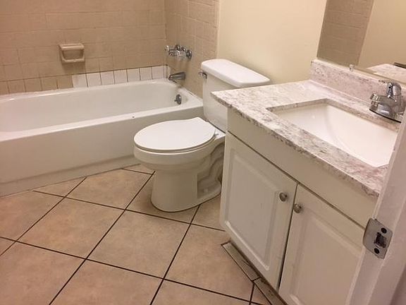5th image of 7623 Indian Lakes Dr APT 3