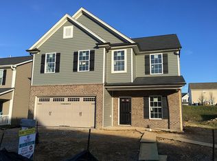 108 Claystone Dr, Gibsonville, NC 27249