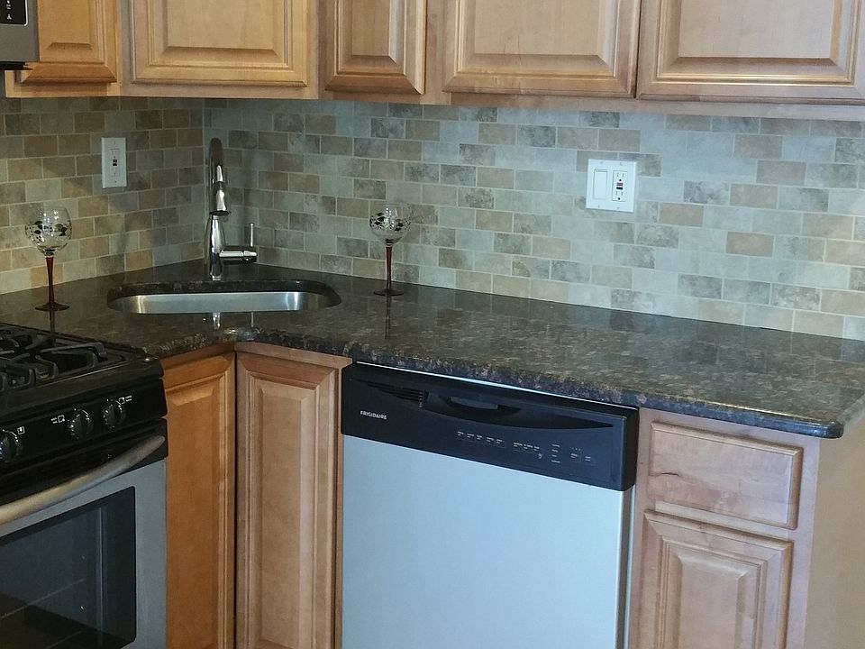 1st image of 1600 Bainbridge St #2