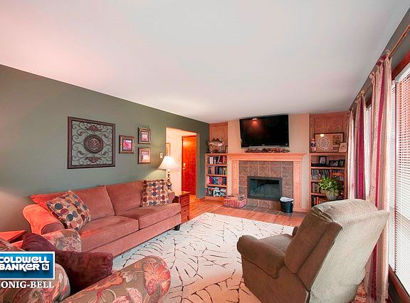 2nd image of 3590 Dixon Dr