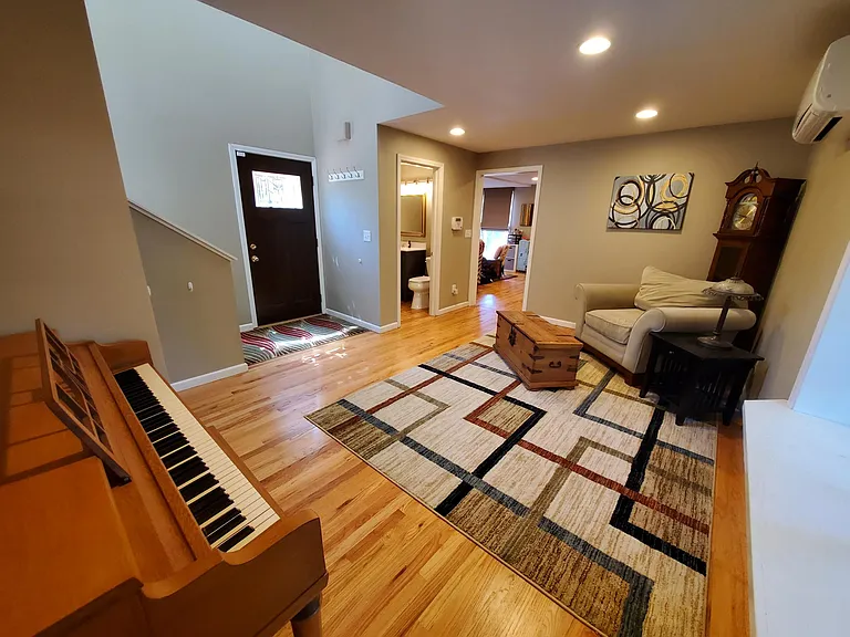 Entry room