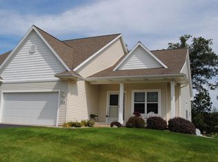 1515 Ivy Wood Ct, Hastings, MI 49058