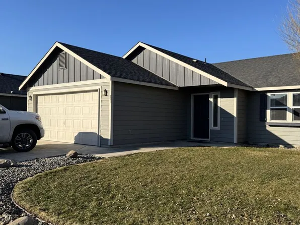 371 Bridgeport Ave, Umatilla, OR 97882