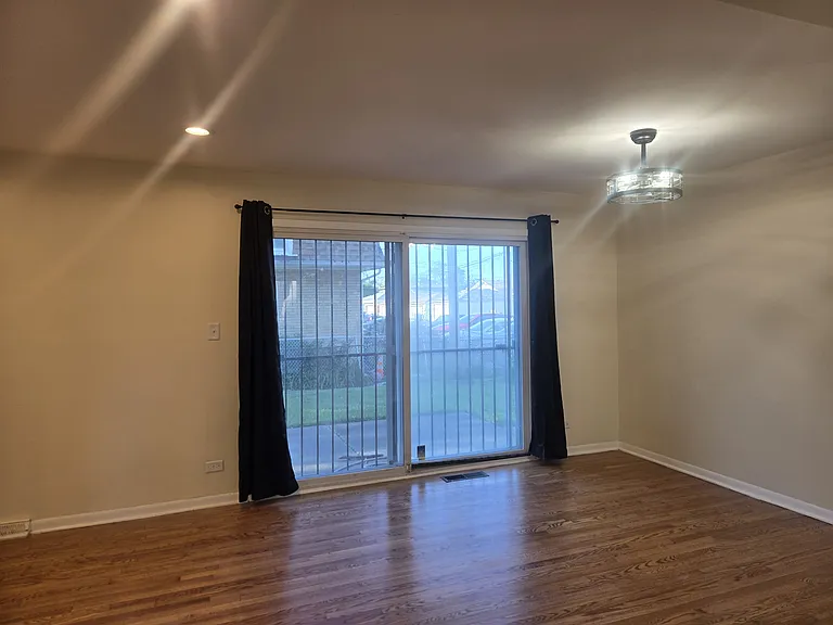 11575 S Racine Ave #1 — Photo 6