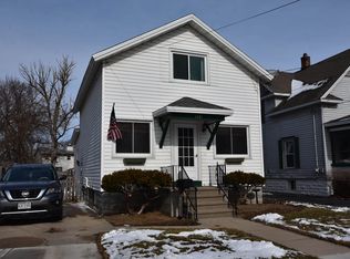 1334 Ceape Ave, Oshkosh, WI 54901