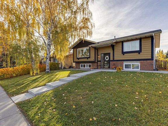 3rd image of 103 N Dovercrest Way SE