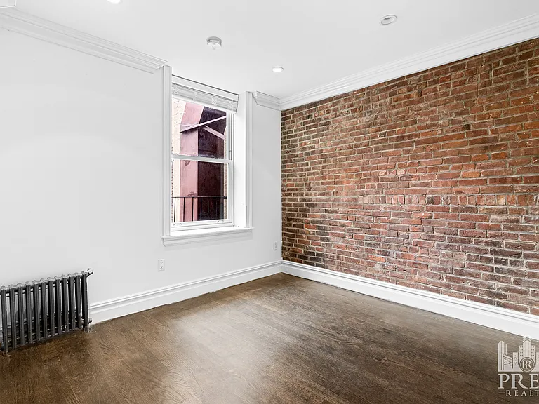228 Thompson St #4 — Photo 12