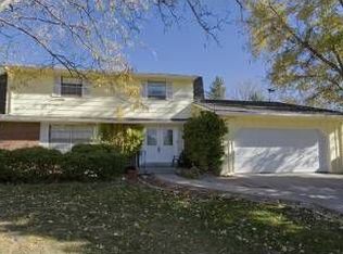 6 Dartmouth Cir, Longmont, CO 80503