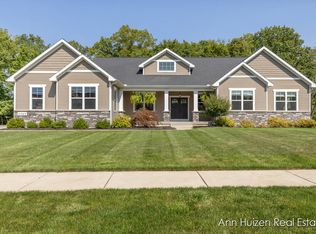 5763 Stonebridge Dr SW, Grandville, MI 49418