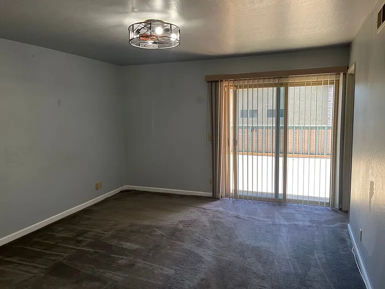 14927 Herchell Dr — Photo 16