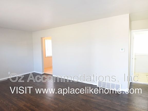 3rd image of 8107 E 89th Ter