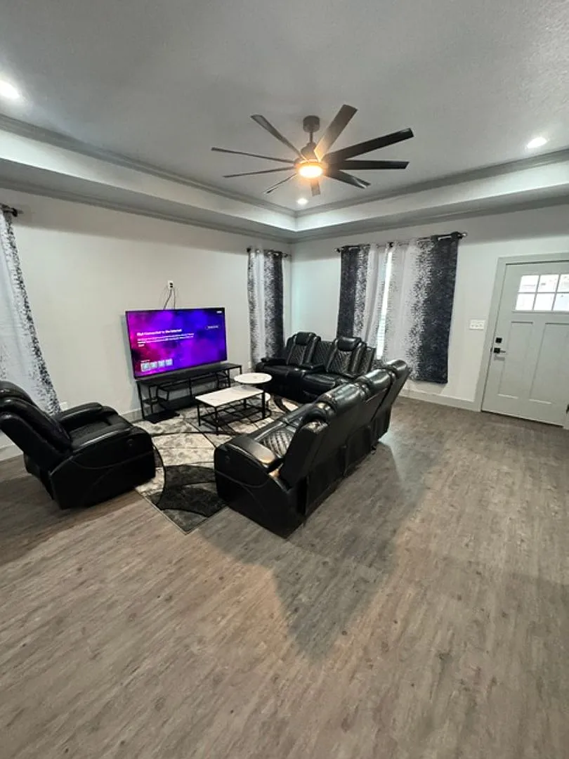 6608 Prickly Pear Way — Photo 3