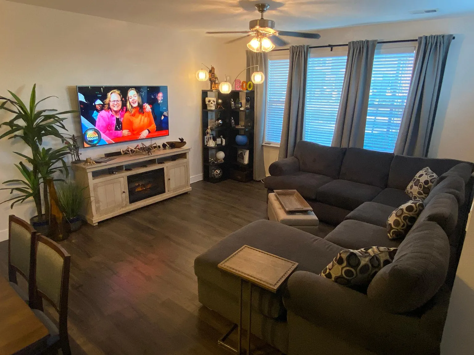 3 bed, 1723 sqft, $2,695 — Photo 2
