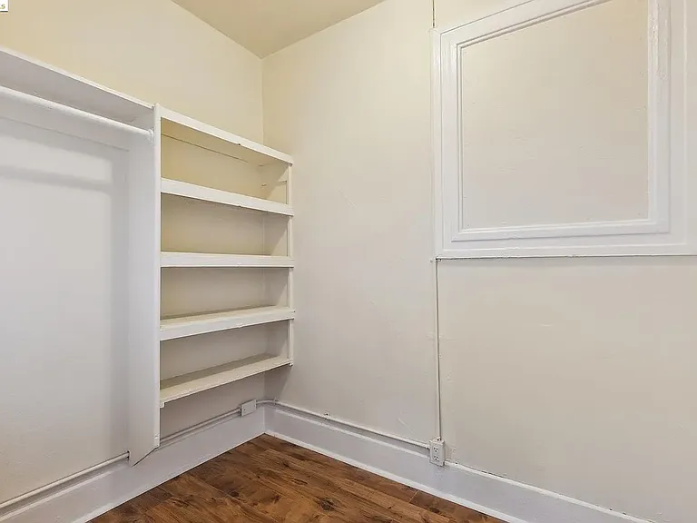 2306 Waverly St — Photo 37