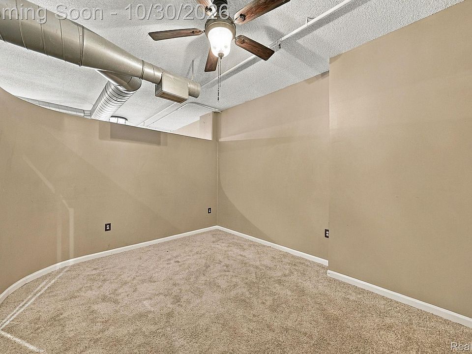100 W 5th St Apt 712, photo 27