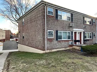 Sold by SpaceMax Realty Inc