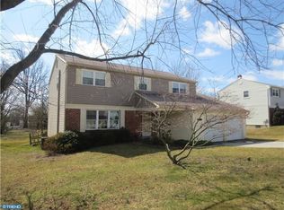 2426 Oakland Dr, Norristown, PA 19403