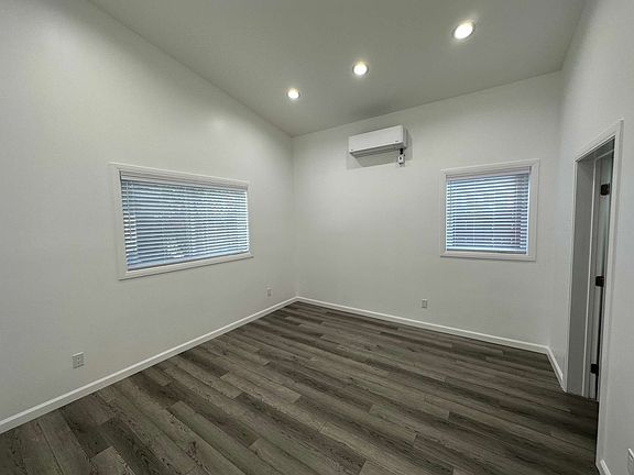 5th image of 2309 Scarff St #1/2