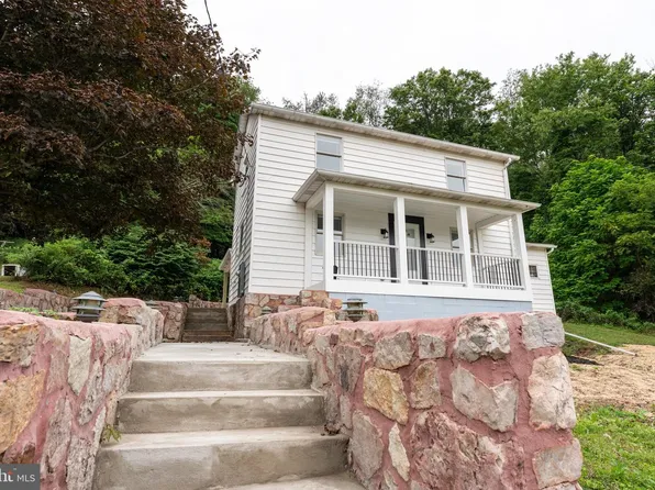 10701 Hoffman Hollow Rd SW, Frostburg, MD 21532