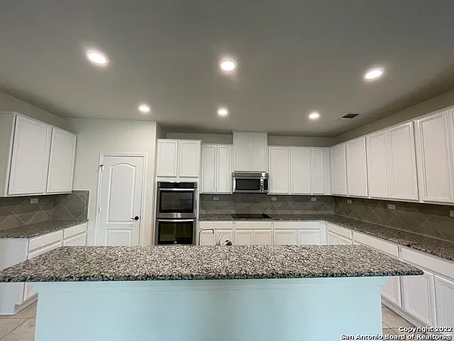 20228 Jove Oak — Photo 13