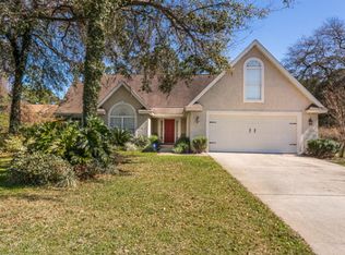 414 Hidden Lakes Ln, Brunswick, GA 31525