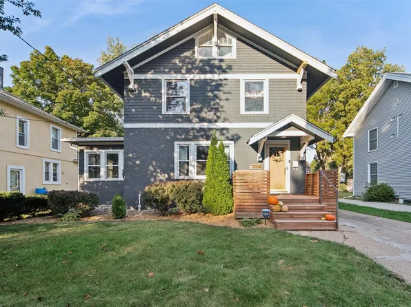 662 40th St, Des Moines, IA 50312