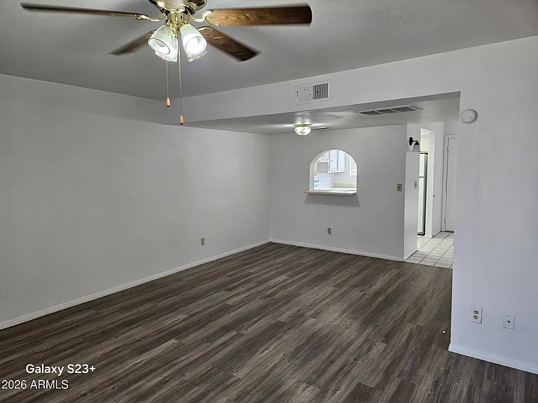 707 W 13th St — Photo 9