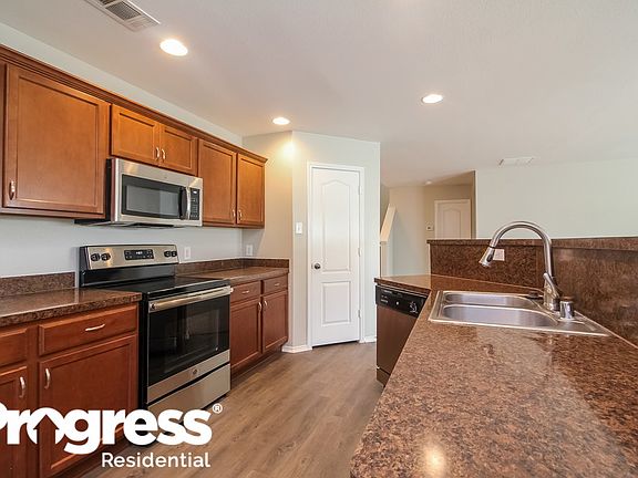 5th image of 1454 Waldrop Dr