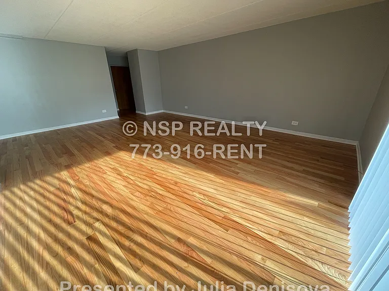 N Quentin Rd — Photo 10