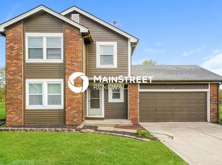 6 Augusta Cir, Greenwood, IN 46143