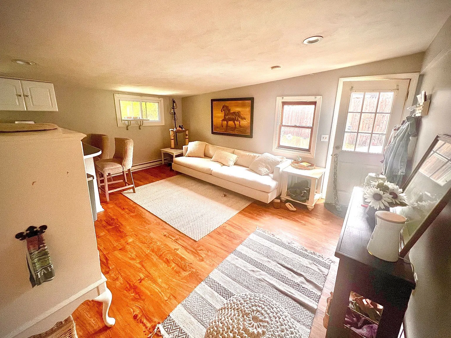 1 bed, 800 sqft, $1,595 — Photo 2