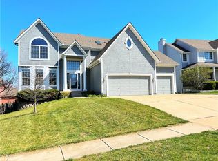 2524 SW 11th St, Lees Summit, MO 64081