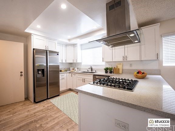 4th image of 18550 Hatteras St Unit 10