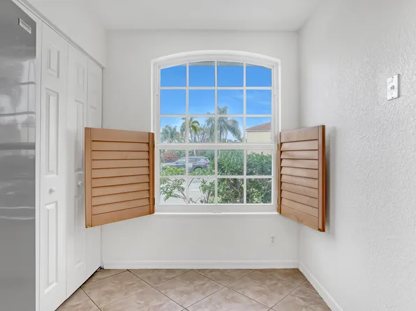 3740 Miramontes Circle, Wellington, FL 33414