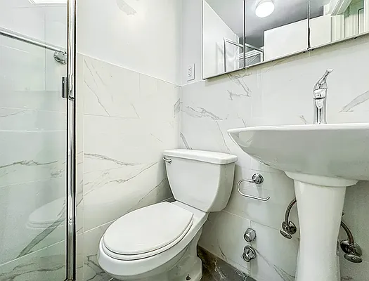 Bathroom, photo 4