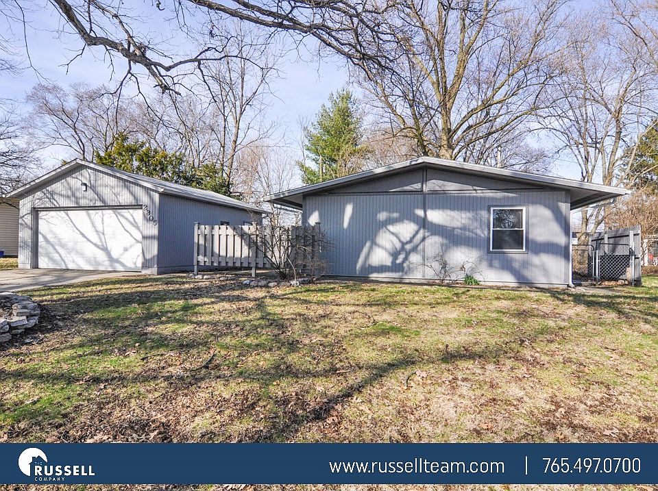 1st image of 2305 Foxhall Dr
